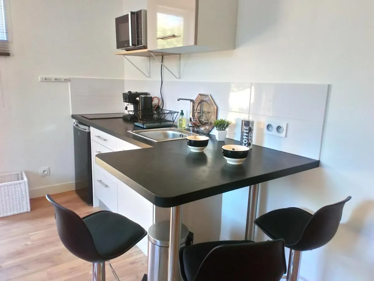 Studio Jasmin & Jardin 1 A 2 Pers A Villa Terra بالما